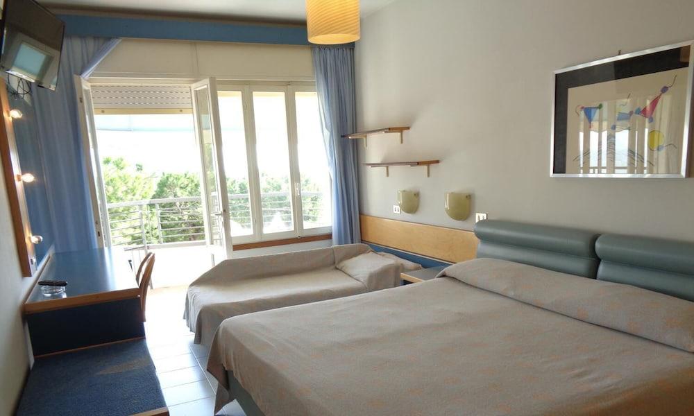 Hotel Ambasciatori Palace Jesolo Extérieur photo