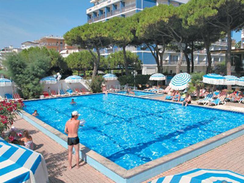 Hotel Ambasciatori Palace Jesolo Extérieur photo