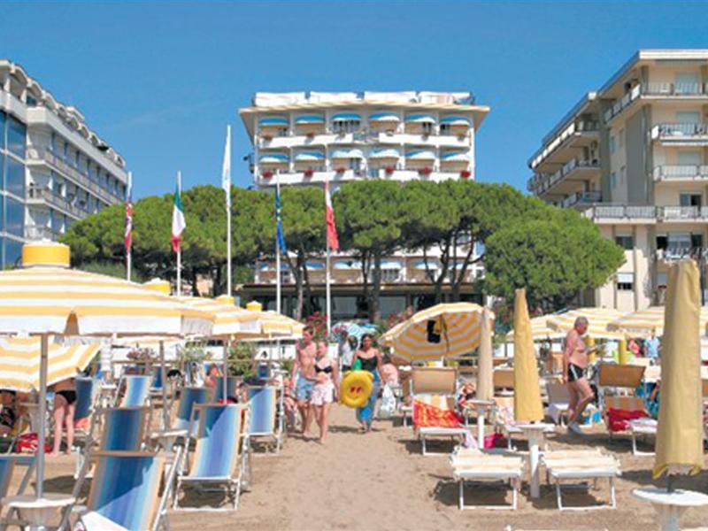 Hotel Ambasciatori Palace Jesolo Extérieur photo