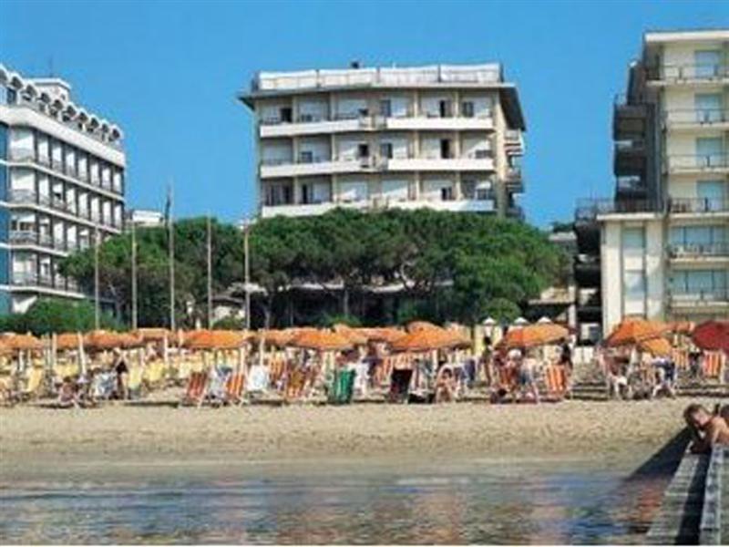 Hotel Ambasciatori Palace Jesolo Extérieur photo