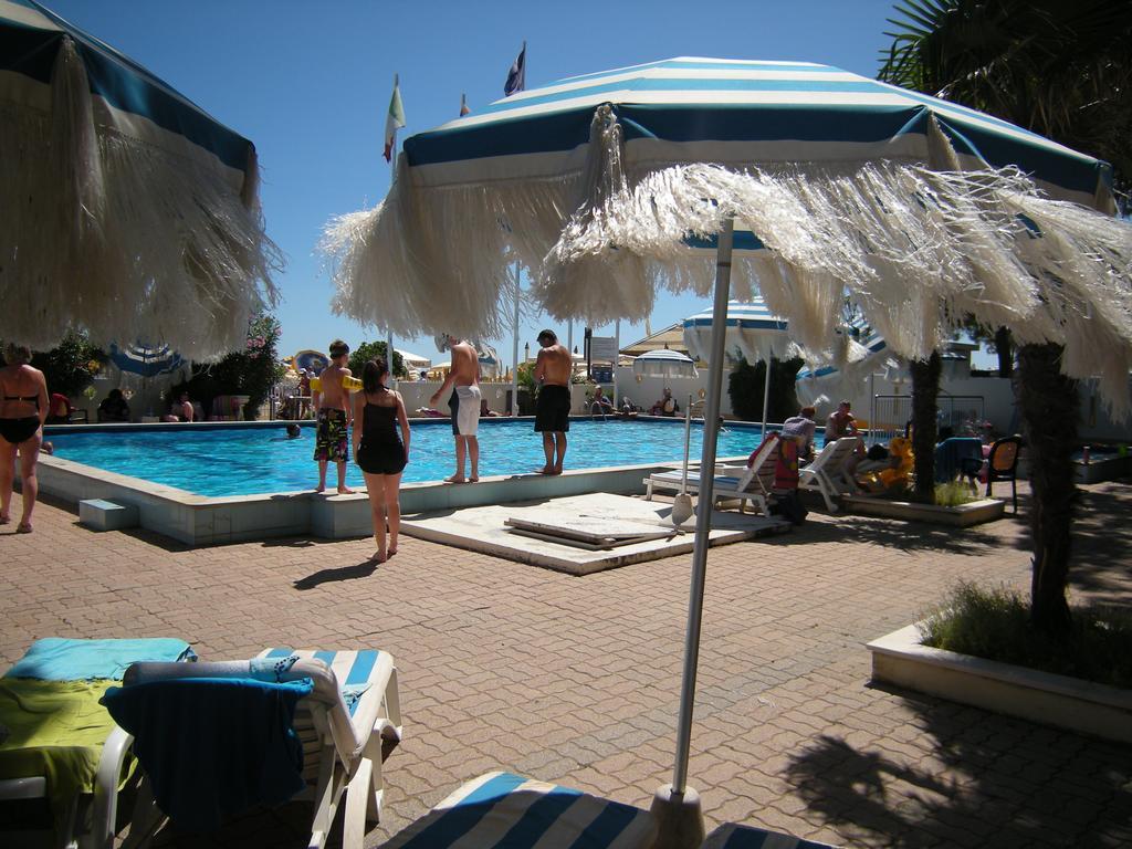 Hotel Ambasciatori Palace Jesolo Extérieur photo
