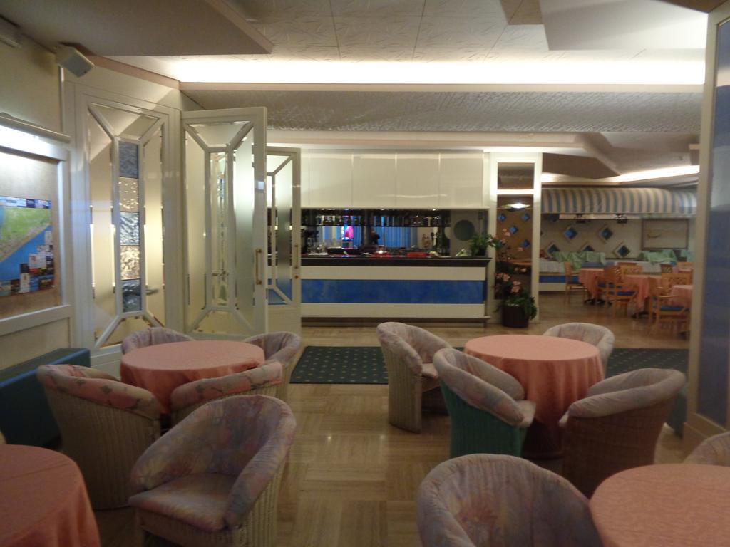 Hotel Ambasciatori Palace Jesolo Extérieur photo